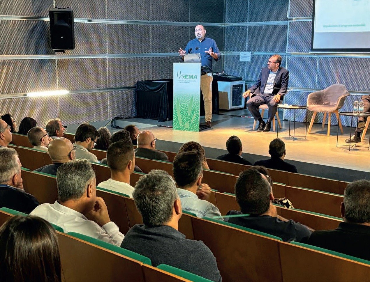 Asistimos a la jornada de descarbonización en el sector cementero